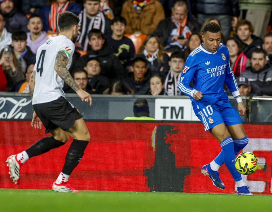 Valencia CF vs Real Madrid (03:00 – 09/02) | Xem lại trận đấu